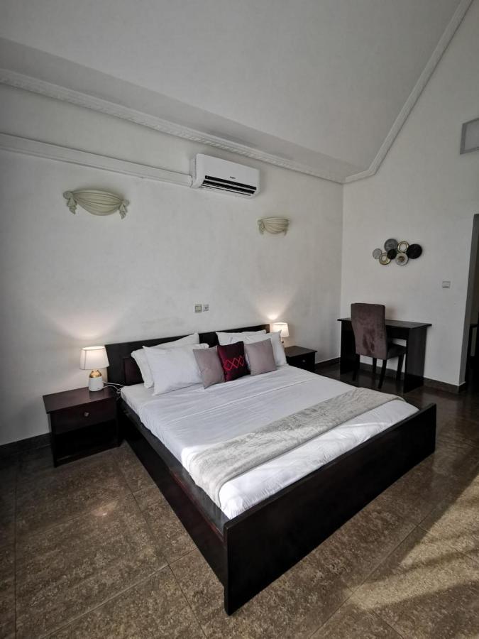 L'Address Hotel Cotonou Eksteriør billede