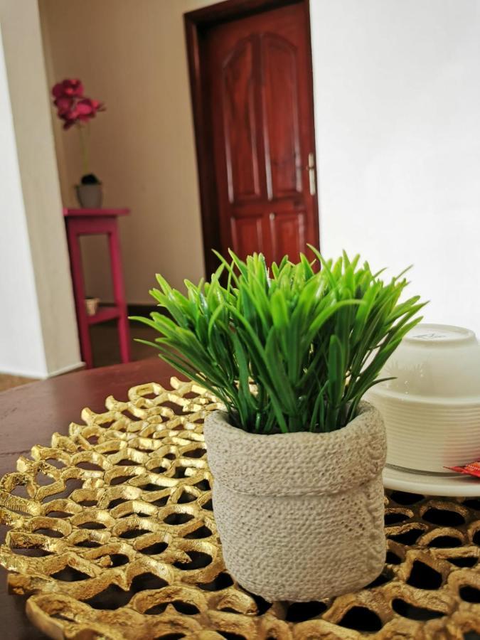 L'Address Hotel Cotonou Eksteriør billede